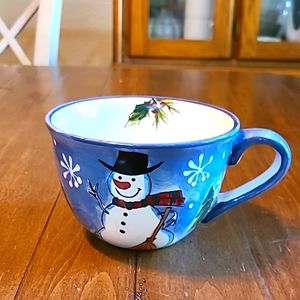 Extra large snowman, snowflakes and evergreen trees mug